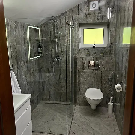 Mlynski Apartamento *