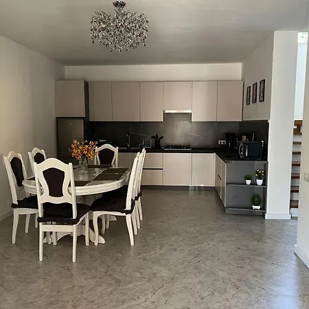 Mlynski * Mykulychyn